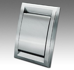 Prise d'aspiration design chrome
